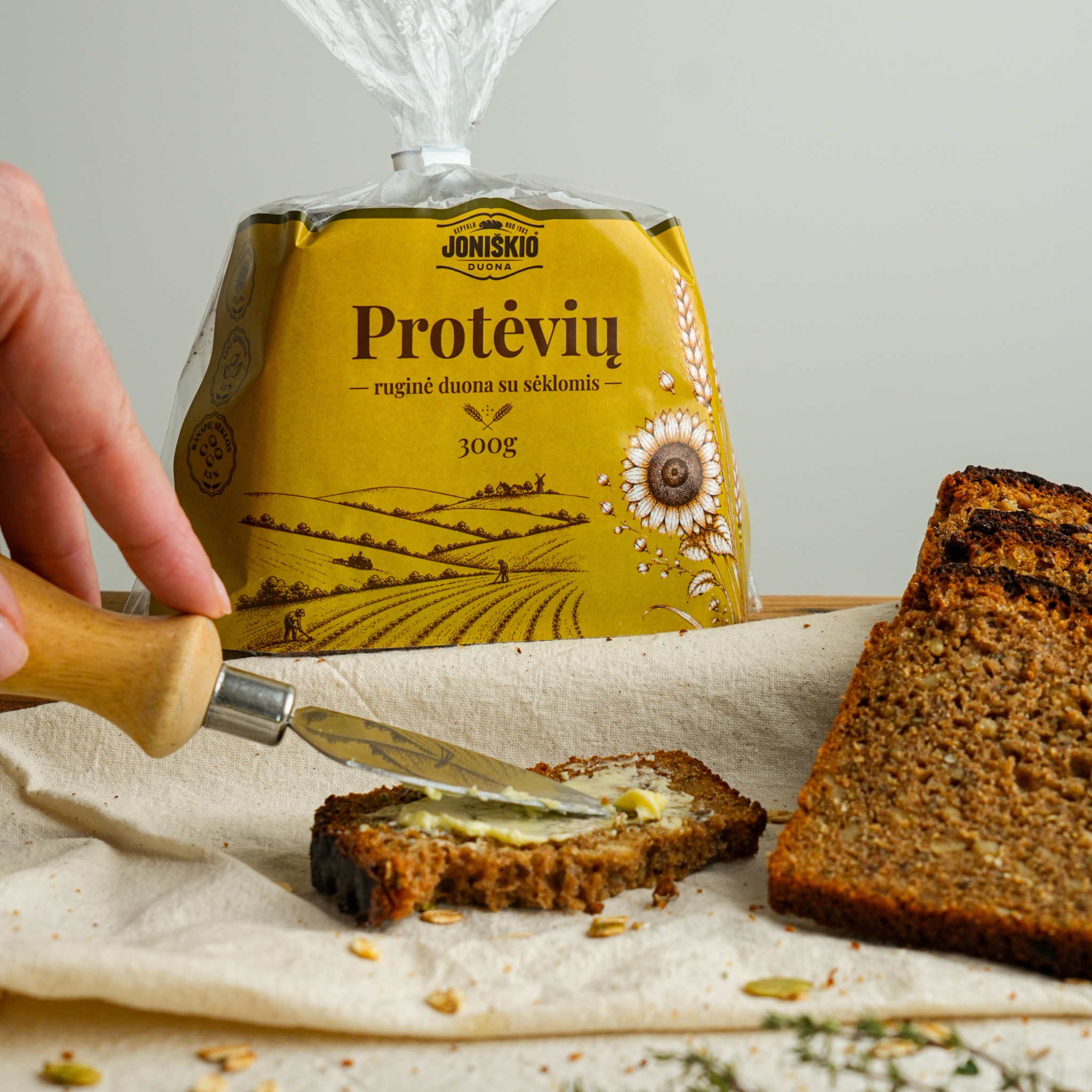 Ruginė duona PROTĖVIŲ su sėklomis, 300 g - Image 2